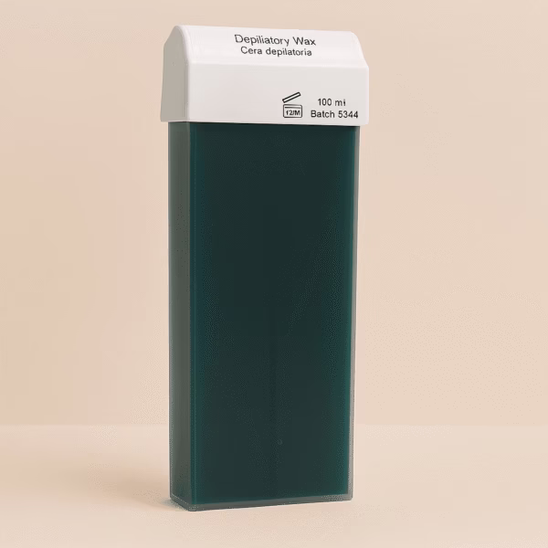 Cera Roll-On Azuleno 100 ml Cartucho de cera roll-on azuleno de 100 ml para depilación tibia, ideal para pieles sensibles