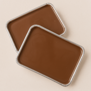 Cera sólida chocolate en bandeja para depilación profesional